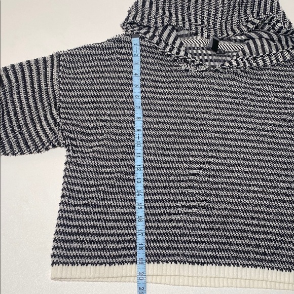 Volcom Broken Letters Sweater - Picture 12 of 13